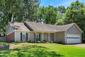 453 Cherry Tree Ln, Southaven, MS 38671