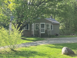 261 Vt 15 E, Hyde Park, VT 05655