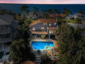 110 Carlyle Cir, Palm Harbor, FL 34683