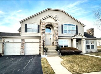 2686 Acorn Ct Unit 4, West Dundee, IL 60118