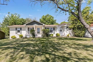 2821 Galesburg Dr, Nashville, TN 37217