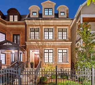 1452 W Henderson St, Chicago, IL 60657