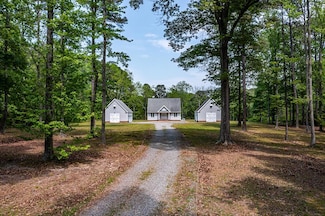 395 Scott Rd, White Stone, VA 22578