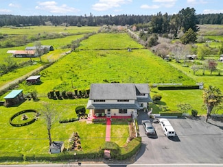 3850 Kings Valley Rd, Crescent City, CA 95531