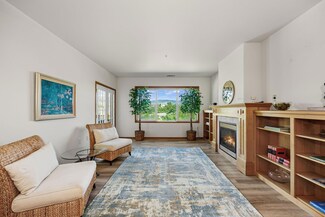 984 Golden Aspen Place Unit 40, Ashland, OR 97520