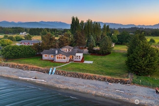 12 Jamestown Beach Ln, Sequim, WA 98382