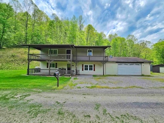 1368 Red Lick Run Rd, New Milton, WV 26411