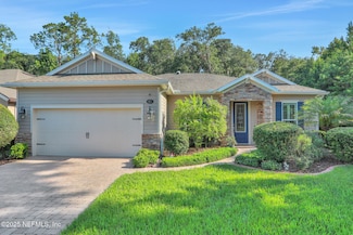 831 Aspen Leaf Dr, Jacksonville, FL 32256