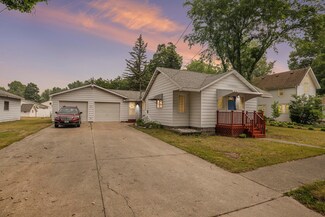 410 W Carson St, Carson City, MI 48811