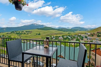 32 Hunter Hill Rd Unit B204, Mt. Crested Butte, CO 81225