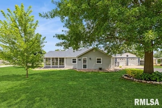 804 3rd St, Colona, IL 61241