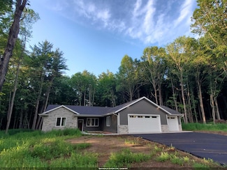 133 Thomas Ave, Shawano, WI 54166