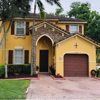 15334 SW 8th Way, Miami, FL 33194