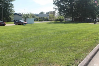1160A N Cedar Ct, Carbondale, IL 62901