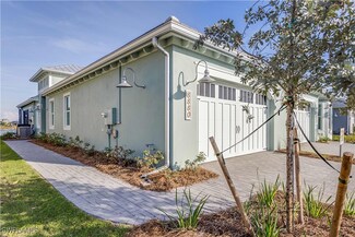 8925 Calypso Ct, Naples, FL 34112