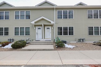 18 Steeple Chase Rd, Hampstead, NH 03841