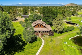 61900 Anker Ln, Bend, OR 97702