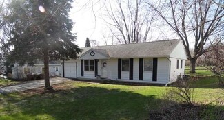 3203 W Hunter Path, McHenry, IL 60050