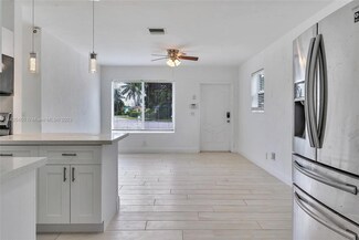 241 NW 28th Ave, Boynton Beach, FL 33435