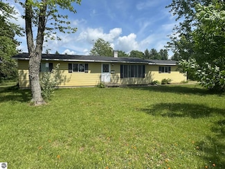 2351 S McGee Rd, Lake City, MI 49651