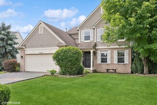 21469 Prestwick Dr, Crest Hill, IL 60403