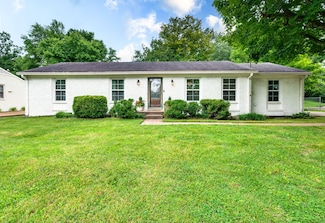 325 Binkley Dr, Nashville, TN 37211