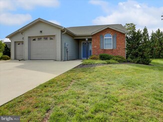24 Homestead Dr, Greencastle, PA 17225