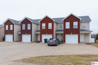 141 Darby Woods Ct, Radcliff, KY 40160