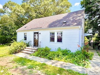 119 Green St, Woburn, MA 01801