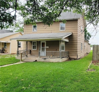 620 N Chestnut St, Iola, KS 66749