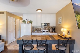 5655 Heron Bay Unit 107, Osage Beach, MO 65065