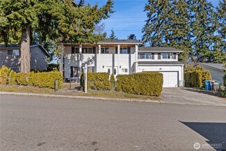 2318 N 162nd St, Shoreline, WA 98133