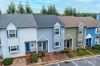 617 College Ave SW, Lenoir, NC 28645