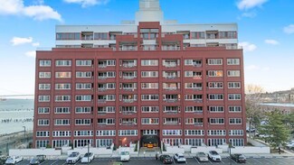 80 Bay Street Landing Unit 8H, Staten Island, NY 10301