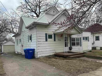 111 3rd Ave NW, Oelwein, IA 50662