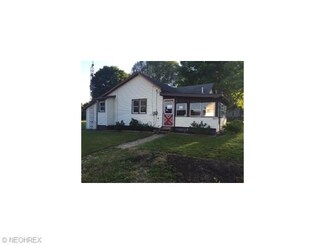 1027 W Martin St, East Palestine, OH 44413