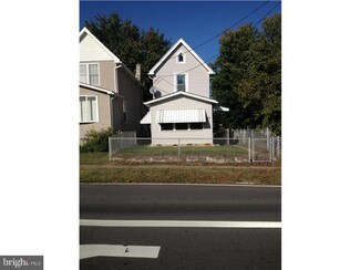 607 Hessian Ave, National Park, NJ 08063