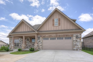 2224 W 26th St, Joplin, MO 64804