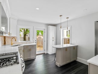 16 Touro Ave, Medford, MA 02155