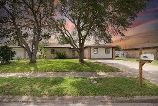 5206 Larcade Dr, Corpus Christi, TX 78415