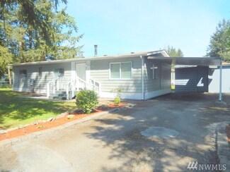 13716 Cedar Cir E, Sumner, WA 98391