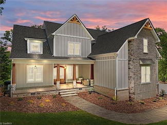 1090 Rocky Cove Ln, Denton, NC 27239