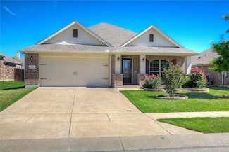 631 Devonshire Ln, Fate, TX 75189