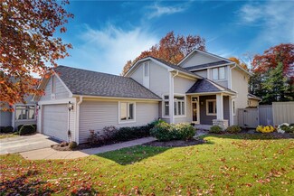 17 Bristol View Dr, Fairport, NY 14450
