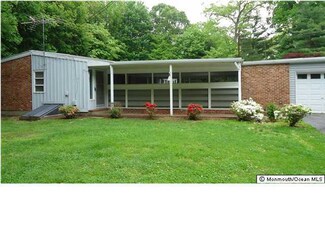806 Maple St, Ocean, NJ 07712