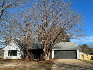 2002 Matthews Dr Unit Na, Richland, MS 39218