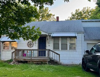 1949 N Fairview Ave, Wichita, KS 67203