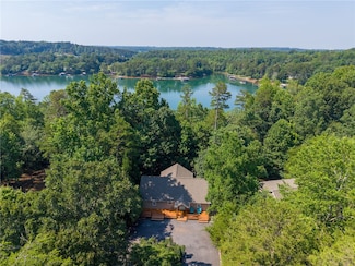 209 Stone River Dr, Fair Play, SC 29643
