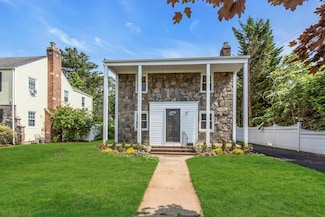 46 Beatrice Ct, Hempstead, NY 11550