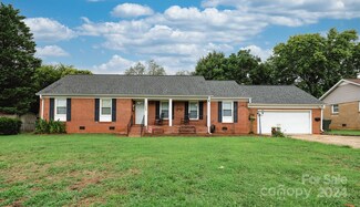 1542 Fieldcrest Cir, Rock Hill, SC 29732